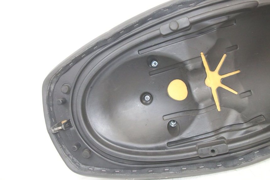 photo de SELLE APRILIA ATLANTIC 125 (2003 - 2009)