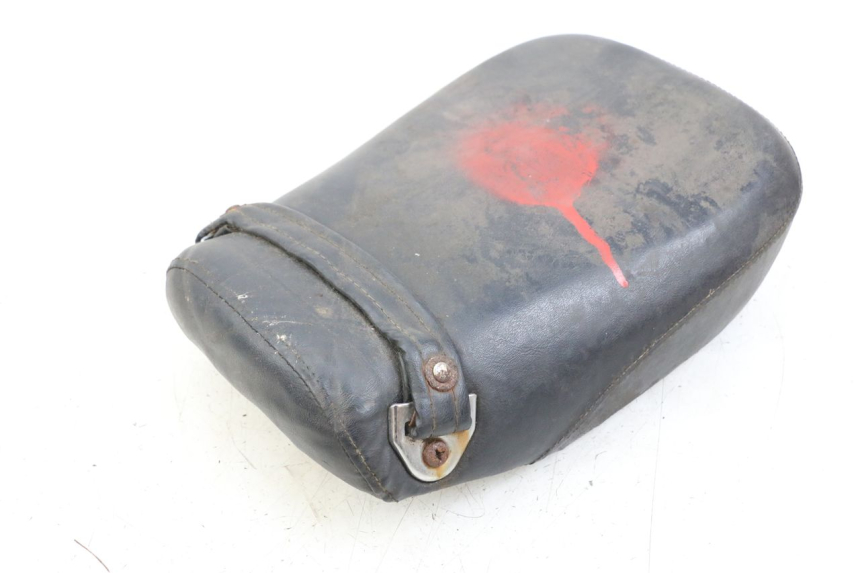 photo de Rear seat HYOSUNG GV AQUILA 125 (2000 - 2004) - Points de fixation