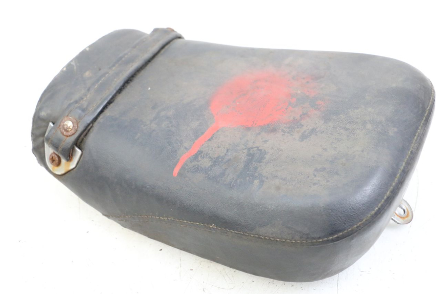 photo de Rear seat HYOSUNG GV AQUILA 125 (2000 - 2004) - État de surface