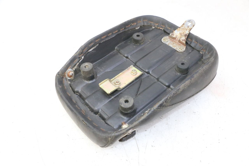 photo de Rear seat HYOSUNG GV AQUILA 125 (2000 - 2004)