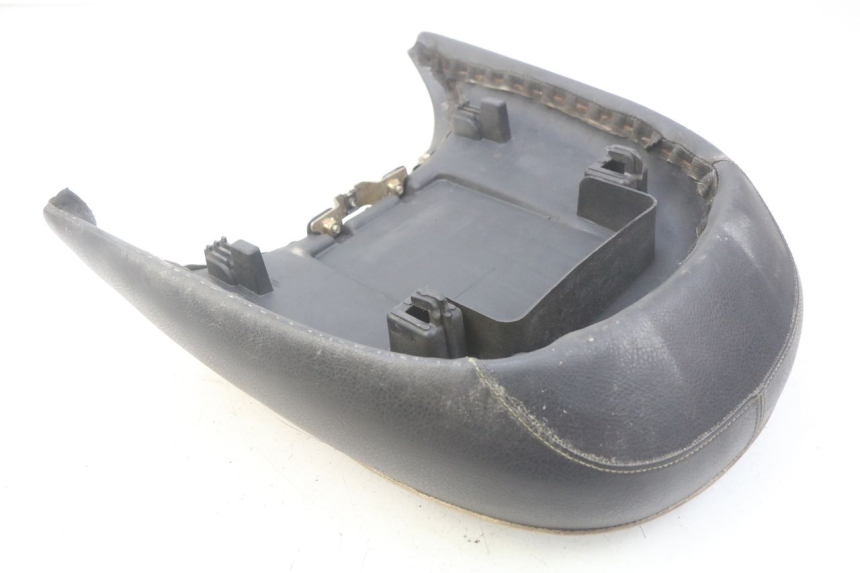 photo de SELLE ARRIERE PEUGEOT DJANGO 2T 50 (2014 - 2019)