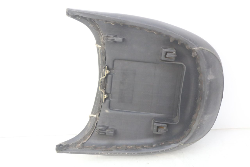 photo de SELLE ARRIERE PEUGEOT DJANGO 2T 50 (2014 - 2019)