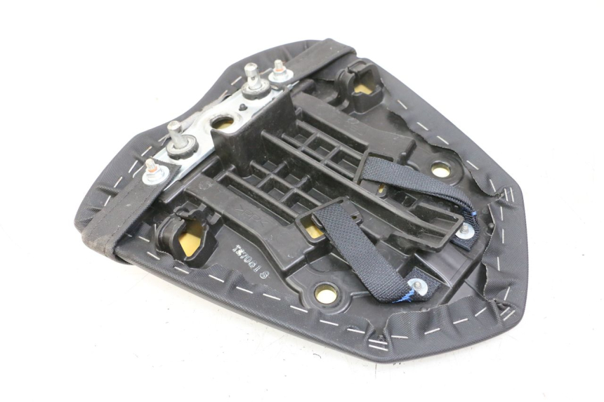 photo de SELLE ARRIERE SUZUKI GSR 750 (2011 - 2017)