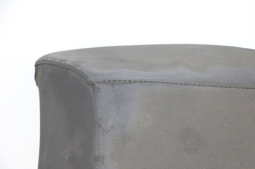 photo de SELLE ARRIERE JM MOTORS GTS 125 (2015 - 2019) - Vue rapprochée