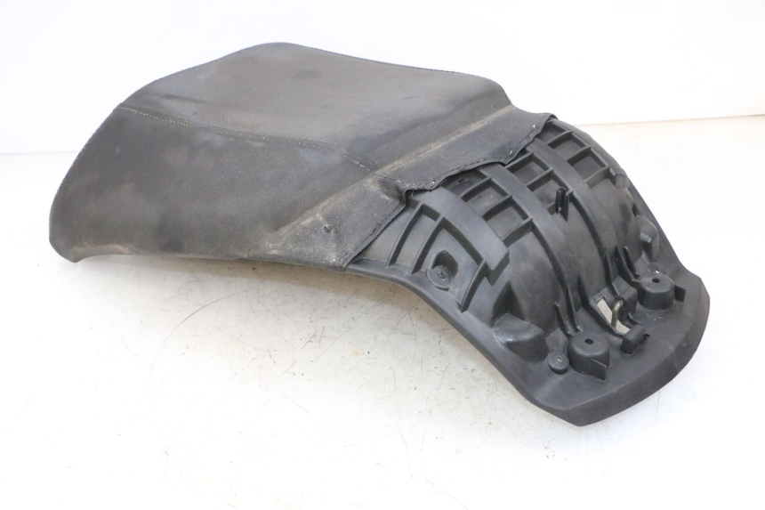 photo de SELLE ARRIERE JM MOTORS GTS 125 (2015 - 2019) - Marquages et références