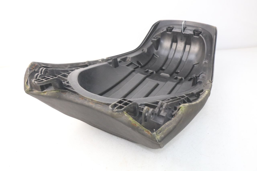 photo de SELLE ARRIERE PEUGEOT SATELIS 300 (2012 - 2015)
