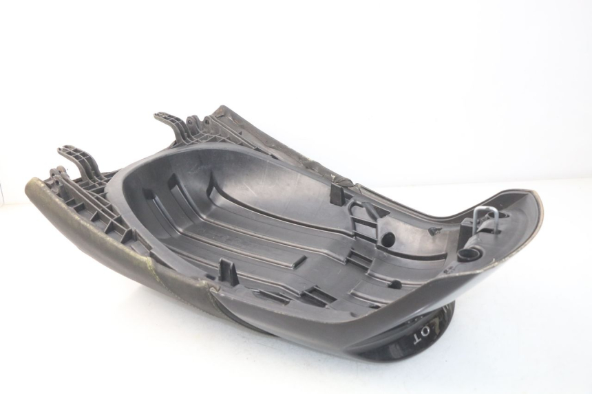 photo de SELLE ARRIERE PEUGEOT SATELIS 300 (2012 - 2015)