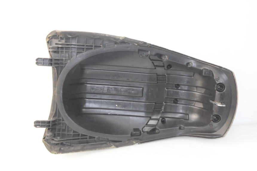 photo de SELLE ARRIERE PEUGEOT SATELIS 300 (2012 - 2015)