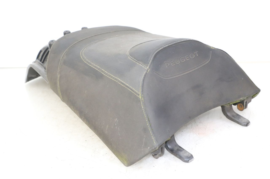 photo de SELLE ARRIERE PEUGEOT SATELIS 125 (2013 - 2018)