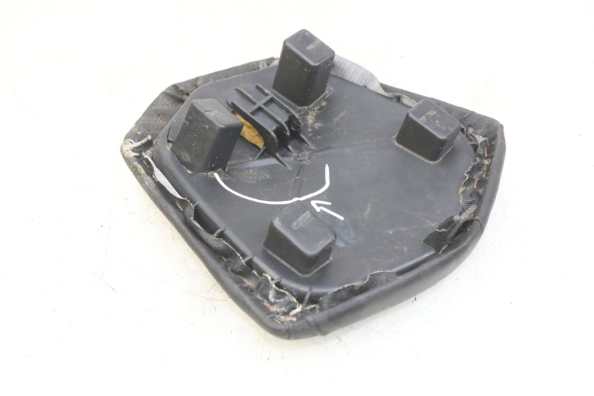 photo de SELLE ARRIERE YAMASAKI RAPTOR 50 (2013 - 2018) - Détail de la pièce