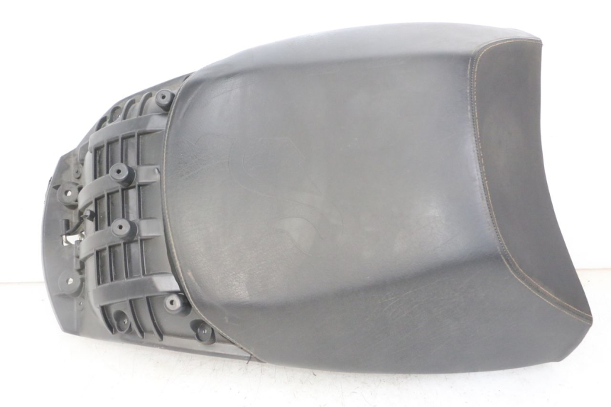 photo de SELLE ARRIERE PEUGEOT SATELIS COMPRESSOR K15 125 (2006 - 2009)