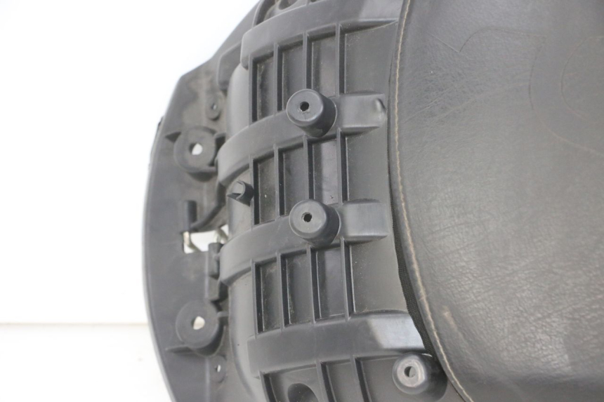 photo de SELLE ARRIERE PEUGEOT SATELIS COMPRESSOR K15 125 (2006 - 2009)