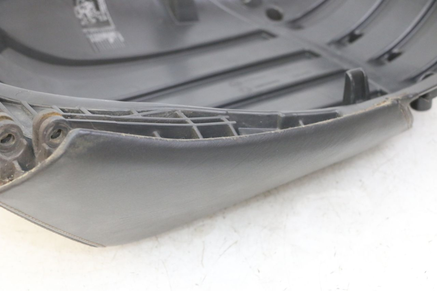 photo de SELLE ARRIERE PEUGEOT SATELIS COMPRESSOR K15 125 (2006 - 2009)
