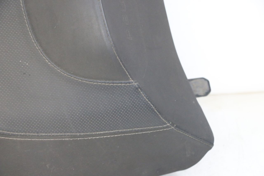 photo de SELLE ARRIERE PEUGEOT SATELIS 125 (2013 - 2018)