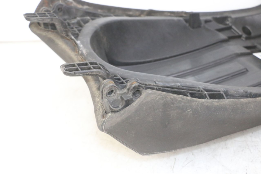 photo de SELLE ARRIERE PEUGEOT SATELIS 125 (2013 - 2018)
