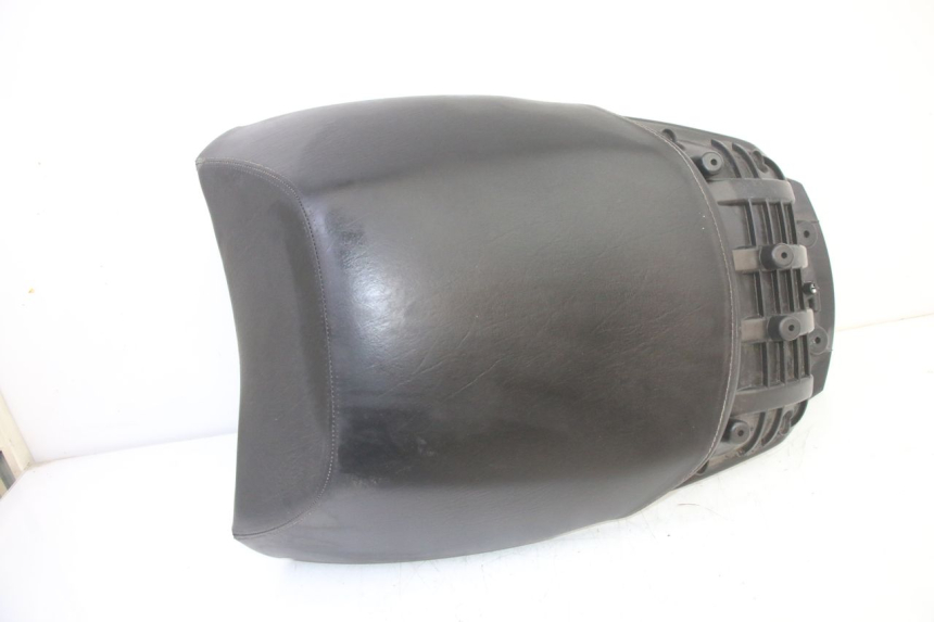 photo de SELLE ARRIERE PEUGEOT SATELIS 250 (2006 - 2012)