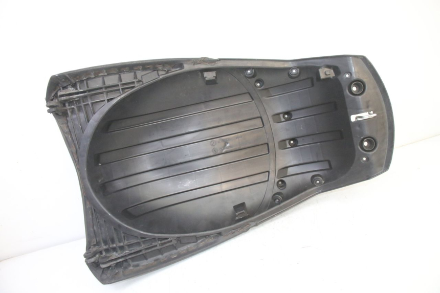 photo de SELLE ARRIERE PEUGEOT SATELIS 250 (2006 - 2012)