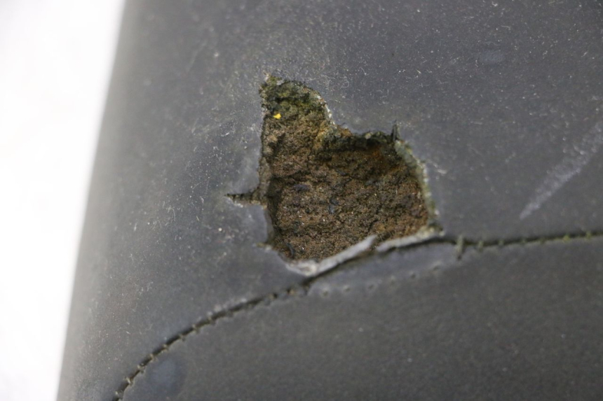 photo de SELLE ARRIERE SUZUKI SV S 650 (2003 - 2009) - État de surface