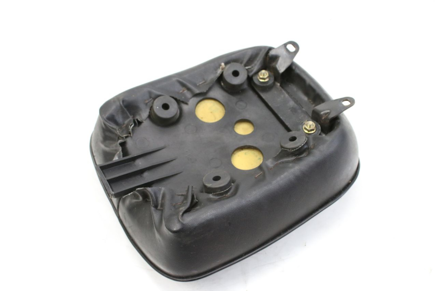 photo de SELLE ARRIERE SYM HUSKY 125 (1999 - 2005)