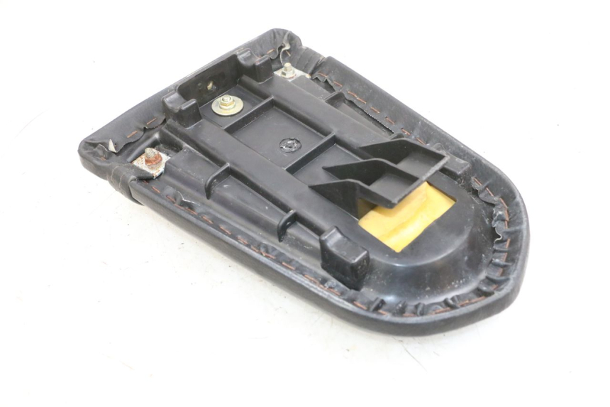 photo de SELLE ARRIERE DAELIM VJ ROADWIN FI 125 (2008 - 2017) - Détail de la pièce