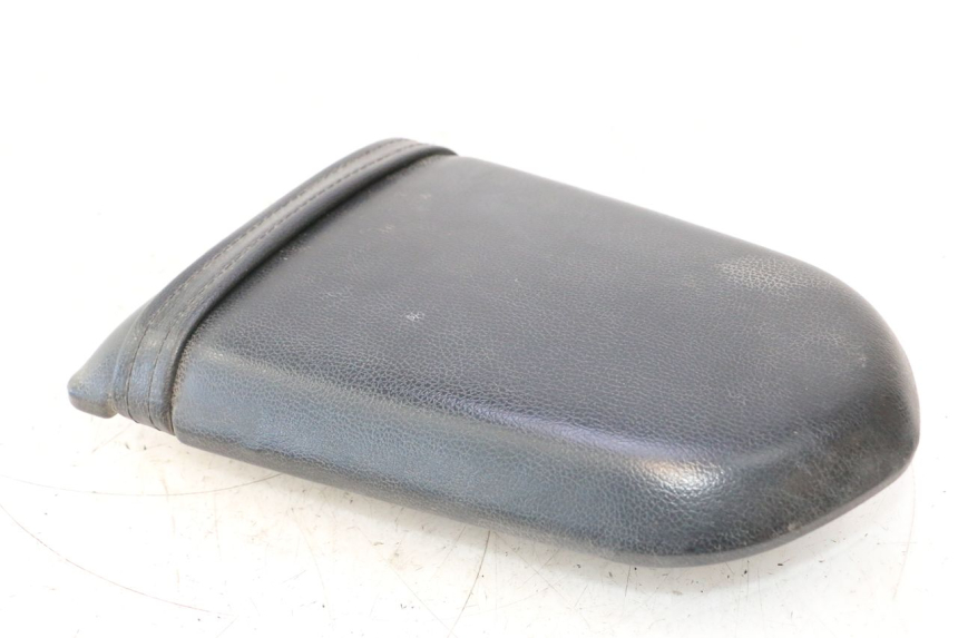 photo de SELLE ARRIERE DAELIM VJ ROADWIN 125 (2004 - 2007) - Détail de la pièce