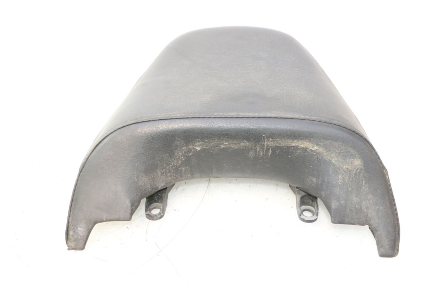 photo de SELLE ARRIERE YAMAHA YP MAJESTY 125 (1998 - 2001) - Gros plan technique