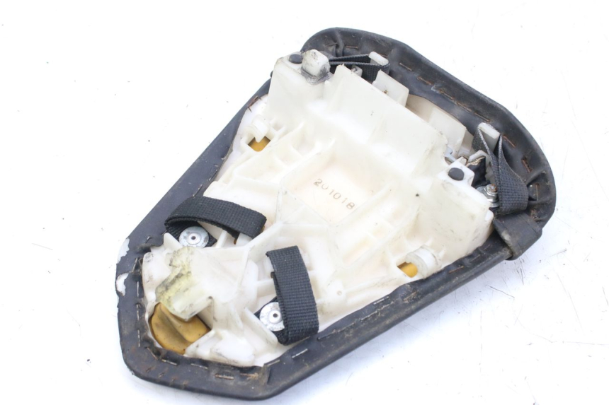 photo de SELLE ARRIERE YAMAHA YZF R1 1000 (2007 - 2008) - Autre angle de vue