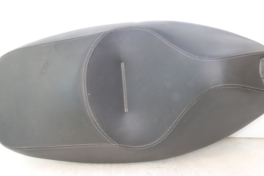 photo de SELLE APRILIA ATLANTIC S 125 (2010 - 2013) - Autre angle de vue