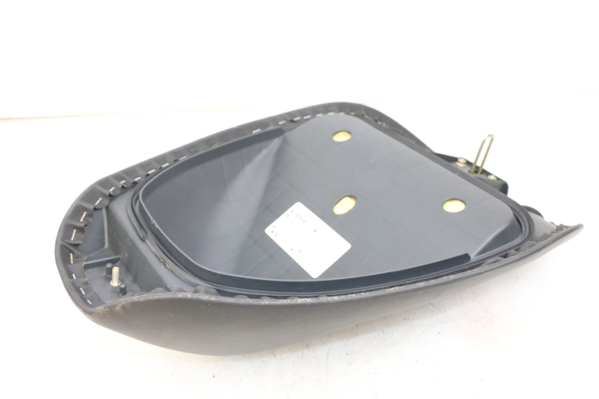 photo de SELLE AVANT DAELIM A-FOUR 2T 50 (2005 - 2012) - Gros plan technique