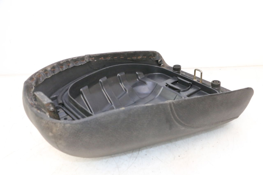 photo de SELLE AVANT KYMCO AGILITY 4T 10" 50 (2005 - 2018) - État de surface