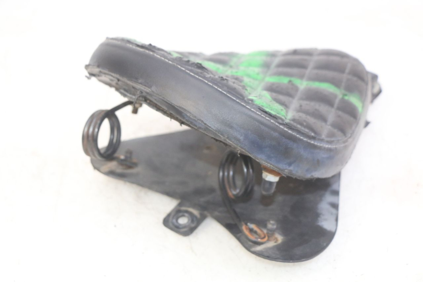 photo de SELLE AVANT DAELIM VL DAYSTAR 125 (2000 - 2011)