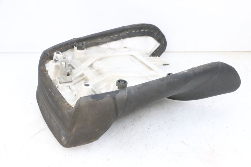 photo de SELLE AVANT YAMAHA FJR ABS 1300 (2006 - 2012) - Zoom état d’usage