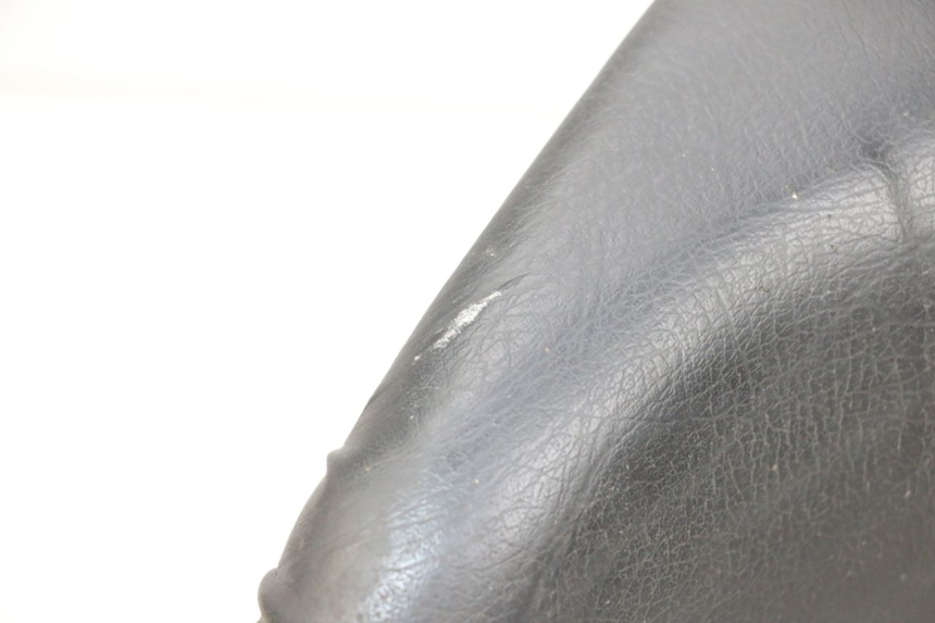 photo de SELLE AVANT KAWASAKI GPX R WARBIRD 600 (1988 - 1993) - Points de fixation