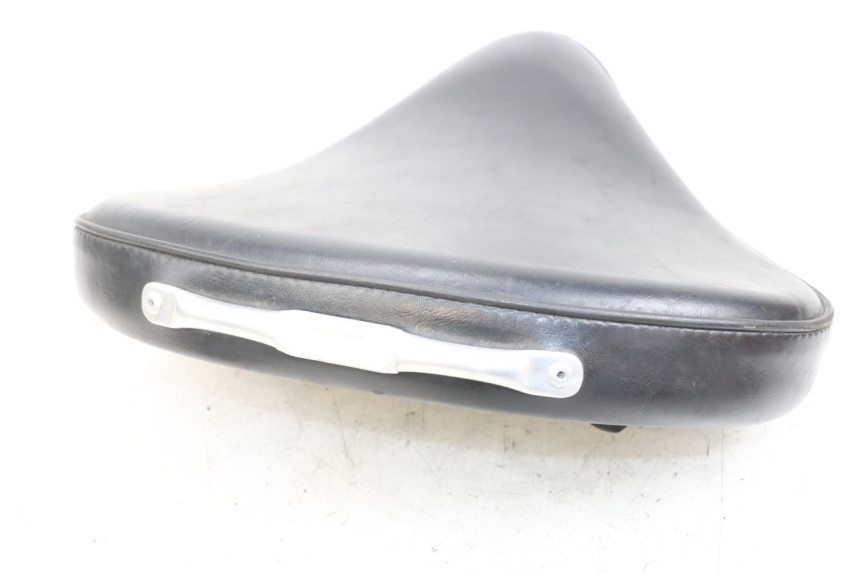 photo de SELLE AVANT HARLEY DAVIDSON SPORTSTER XL CUSTOM 1200 (2003 - 2004)