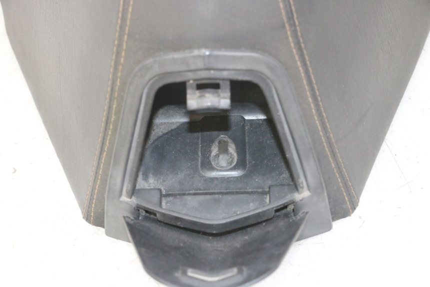 photo de SELLE AVANT PEUGEOT SATELIS COMPRESSOR K15 125 (2006 - 2009)