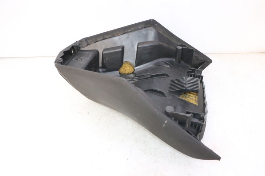 photo de SELLE AVANT PEUGEOT SATELIS 125 (2010 - 2012)