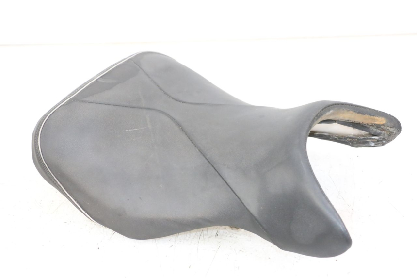 photo de SELLE AVANT SUZUKI GSR 750 (2011 - 2017)