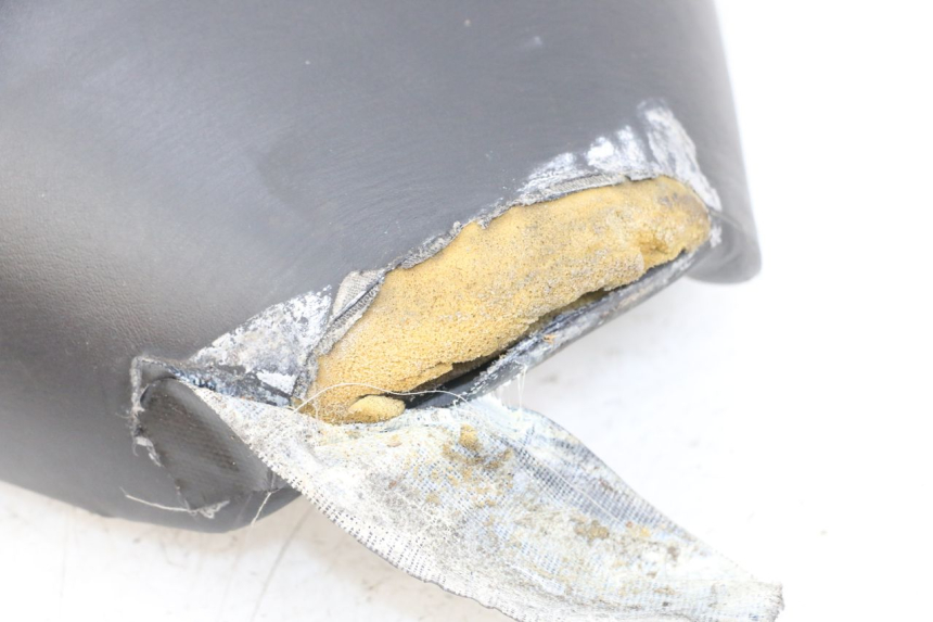 photo de SELLE AVANT SUZUKI VL INTRUDER 125 (2004 - 2007)