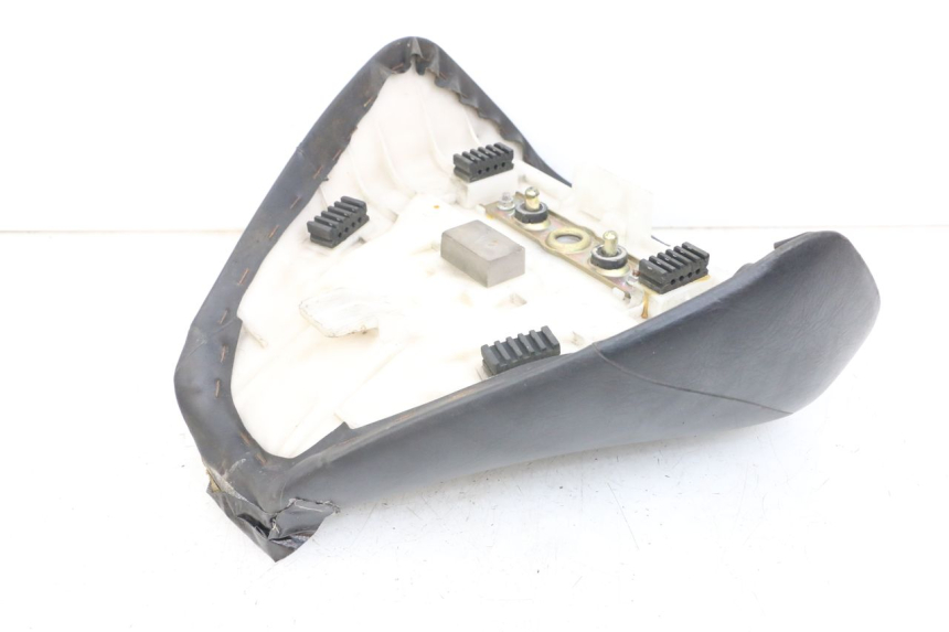 photo de SELLE AVANT SUZUKI VL INTRUDER 125 (2004 - 2007)