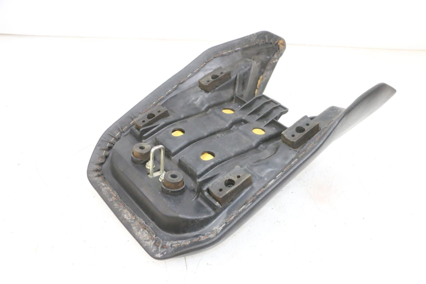 photo de SELLE AVANT DAELIM VJ ROADWIN FI 125 (2008 - 2017) - Zoom état d’usage