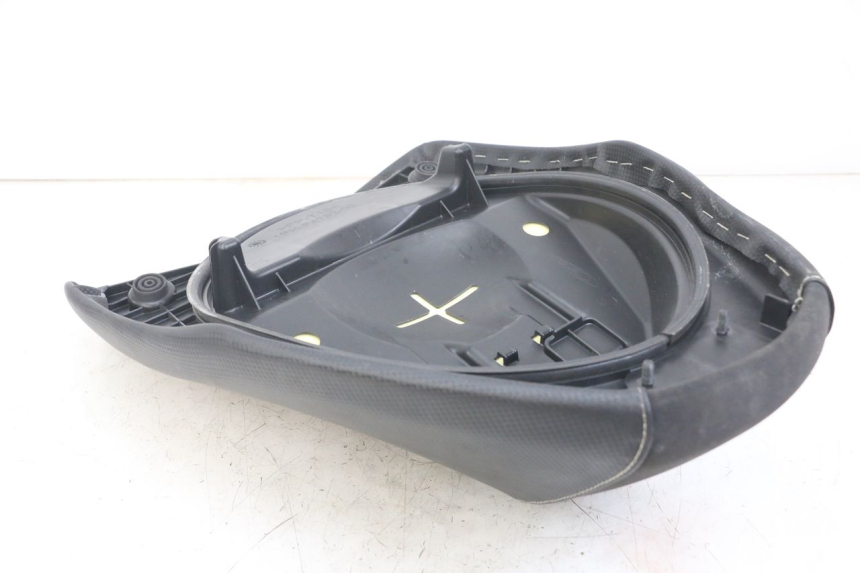 photo de SELLE AVANT YAMAHA AEROX 2T 50 (2013 - 2017)