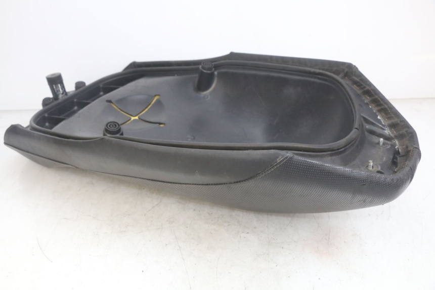 photo de SELLE AVANT YAMAHA YP MAJESTY 125 (2007 - 2010)