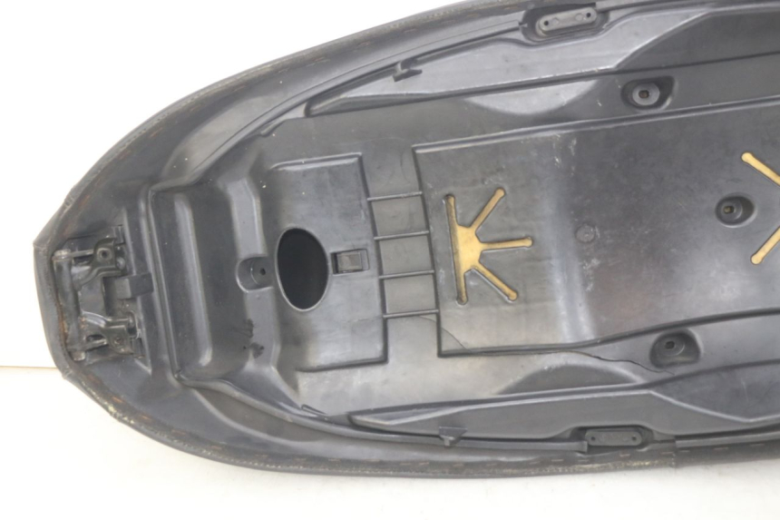 photo de SELLE PIAGGIO BEVERLY 125 (2010 - 2015) - Inspection visuelle