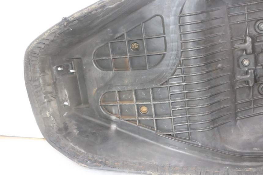 photo de SELLE SUZUKI BURGMAN 125 (2007 - 2014)