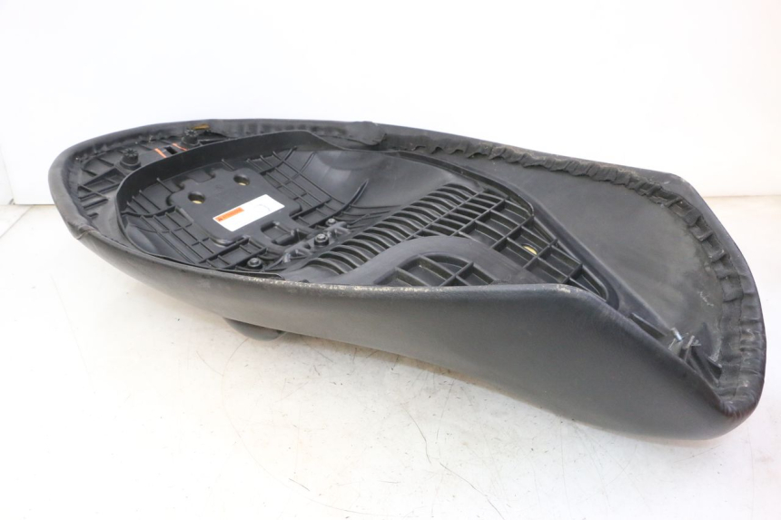 photo de SELLE SUZUKI BURGMAN 125 (2007 - 2014)