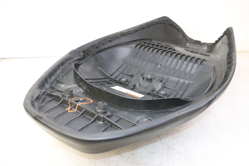 photo de SELLE SUZUKI BURGMAN 125 (2007 - 2014)