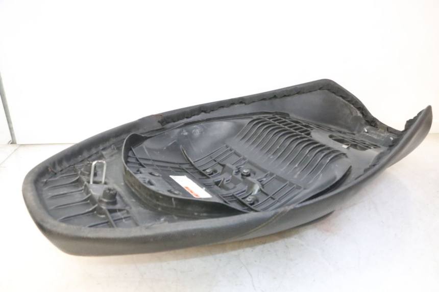 photo de SELLE SUZUKI BURGMAN 125 (2007 - 2014)