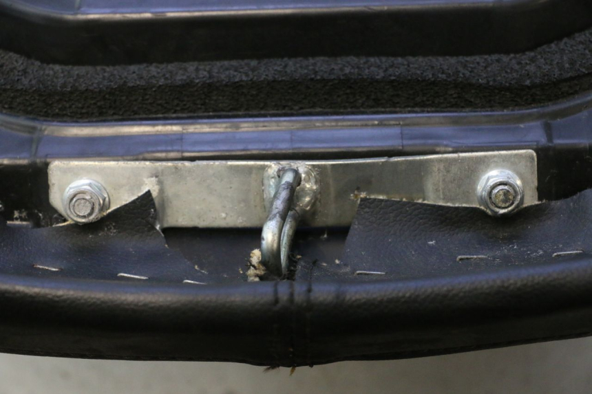 photo de SELLE SUZUKI BURGMAN EXECUTIVE ABS 650 (2006 - 2012) - Détails caractéristiques