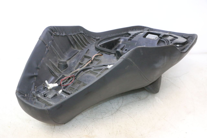 photo de SELLE SUZUKI BURGMAN EXECUTIVE ABS 650 (2006 - 2012) - Inspection visuelle