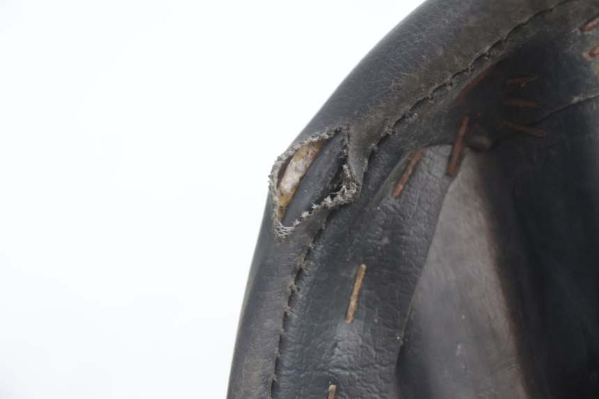 photo de SELLE PEUGEOT BUXY 50 (1993 - 1998) - Détails caractéristiques